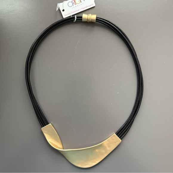 Origin Jewelry Matt Gold & Black Twist Choker Necklace, Magnetic Clasp Closure - Picture 3 of 5